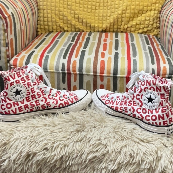 CONVERSE All Star Chuck Taylor Logo Hi-Top Shoes. WOMENS 8, MENS 6 - Picture 3 of 8